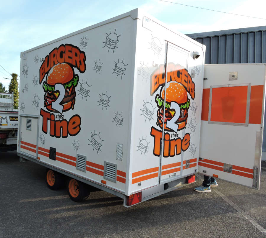 HABILLAGE ADHESIF SUR REMORQUE